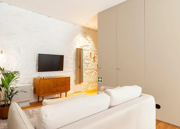 Perfect Retreat In The Center Of דירה *