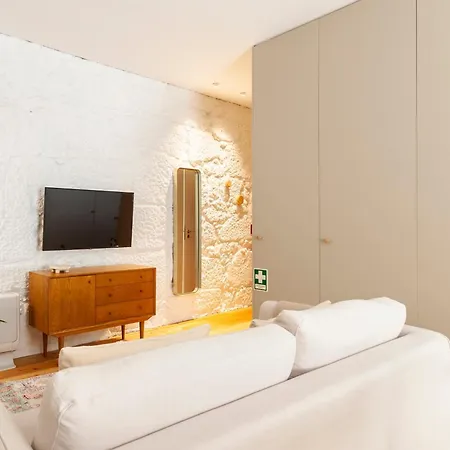 Perfect Retreat In The Center Of Apartment *