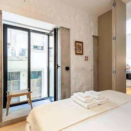 Perfect Retreat In The Center Of דירה *